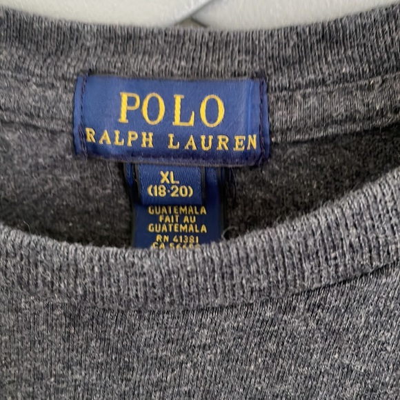 Polo by Ralph Lauren boy’s long sleeve tee. - Picture 2 of 3